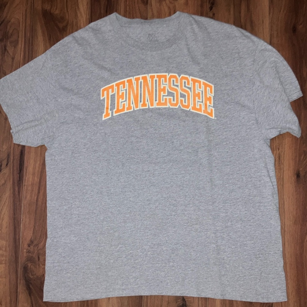 Gray vintage university of Tennessee shirt